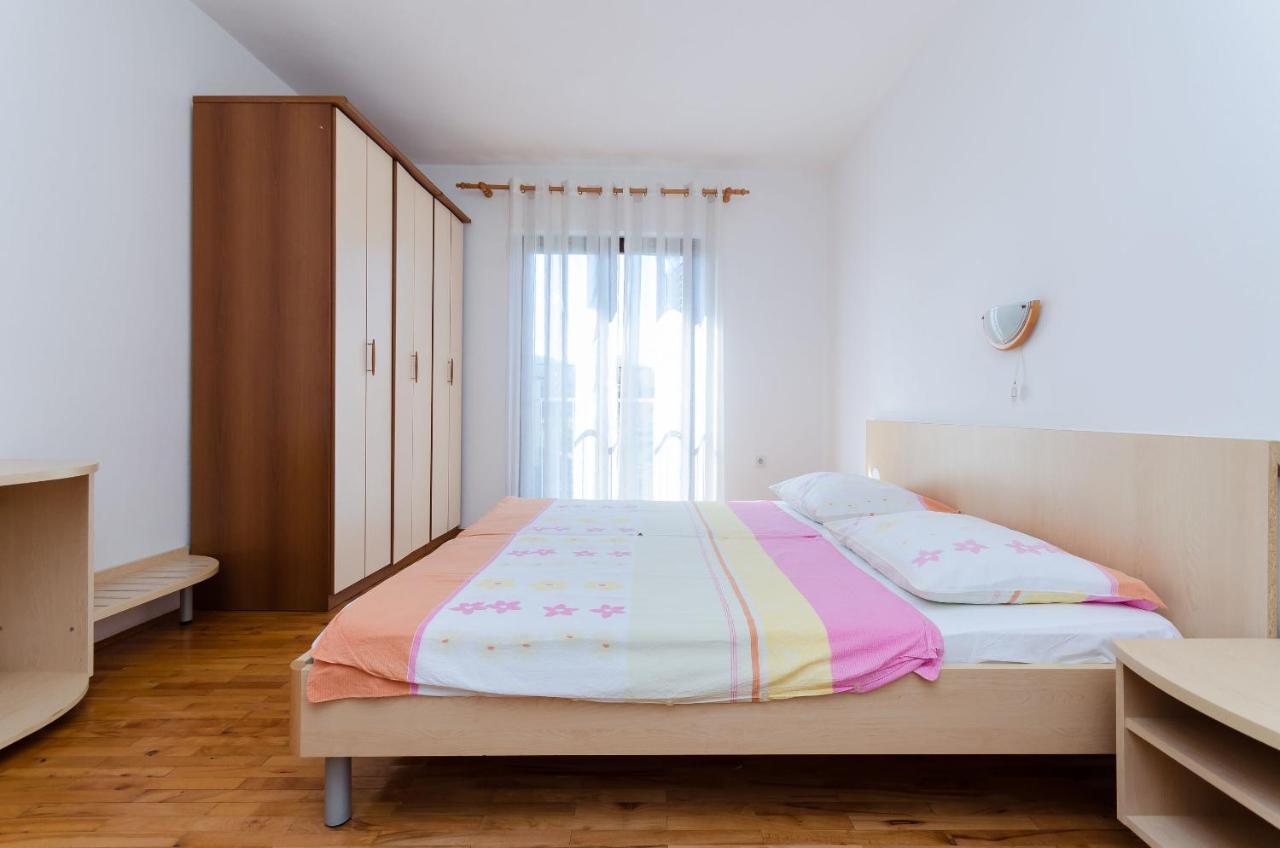 Apartments Ljubica J Lopar Eksteriør billede